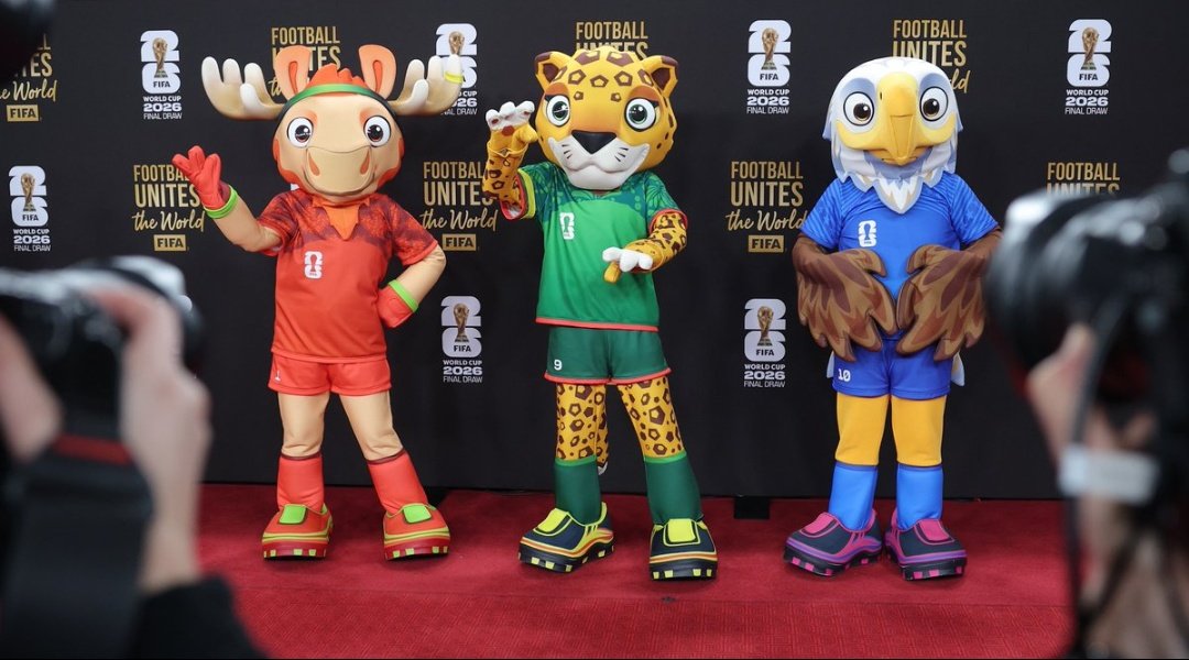 Los 3 mandatarios anfitriones de la Copa del Mundo 🏆 #Mundial2026
Grupo
A México 🇲🇽
B Canadá 🇨🇦
C Brasil 🇧🇷
D USA 🇺🇸
E Alemania 🇩🇪 
F Países Bajos 🇳🇱
G Bélgica 🇧🇪
H España 🇪🇸
I Francia 🇨🇵
J Argentina 🇦🇷
K Portugal 🇵🇹
L Inglaterra 🏴󠁧󠁢󠁥󠁮󠁧󠁿