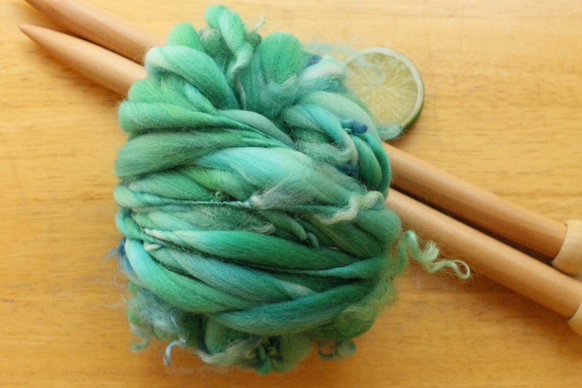 thefinelime's tweet image. Fluffy, #merinowool, #handdyed in pretty, teal green and these wool curls are SO PRETTY! 
etsy.me/4pWSzJr