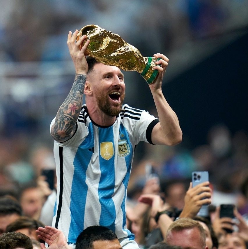 Imagina o Cristiano Ronaldo marcando o milésimo gol num mata-mata de copa contra Argentina? 

EU ESTOU PRONTO PRA VIVER ESSA RESENHA.