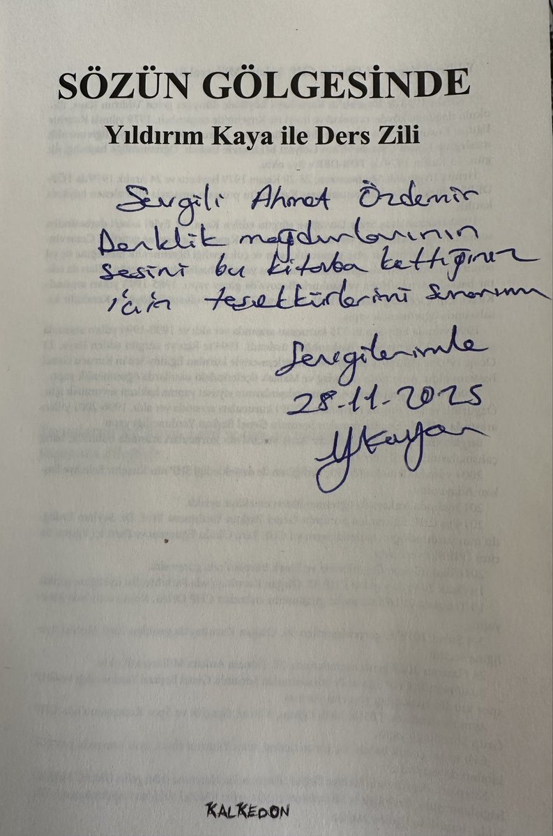 Cumhuriyet Halk Partisi önceki dönem Eğitimden Sorumlu Genel Başkan Yardımcısı Sn. Yıldırım Kaya’nın kaleme aldığı “Sözün Gölgesinde – Yıldırım Kaya ile Ders Zili” kitabı, Derneğimiz Genel Başkanı Sn. Ahmet Özdemir’e imzalı olarak ulaştı.

🎓 Kitabında #DenklikSorunu’na yer