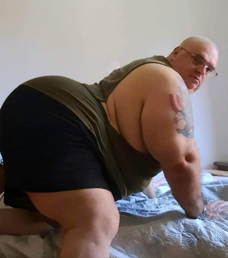 huge thick dad  <a href="/bigbottom70/">bottom70</a> 
#LGBTQ #gay #superchub #chubby