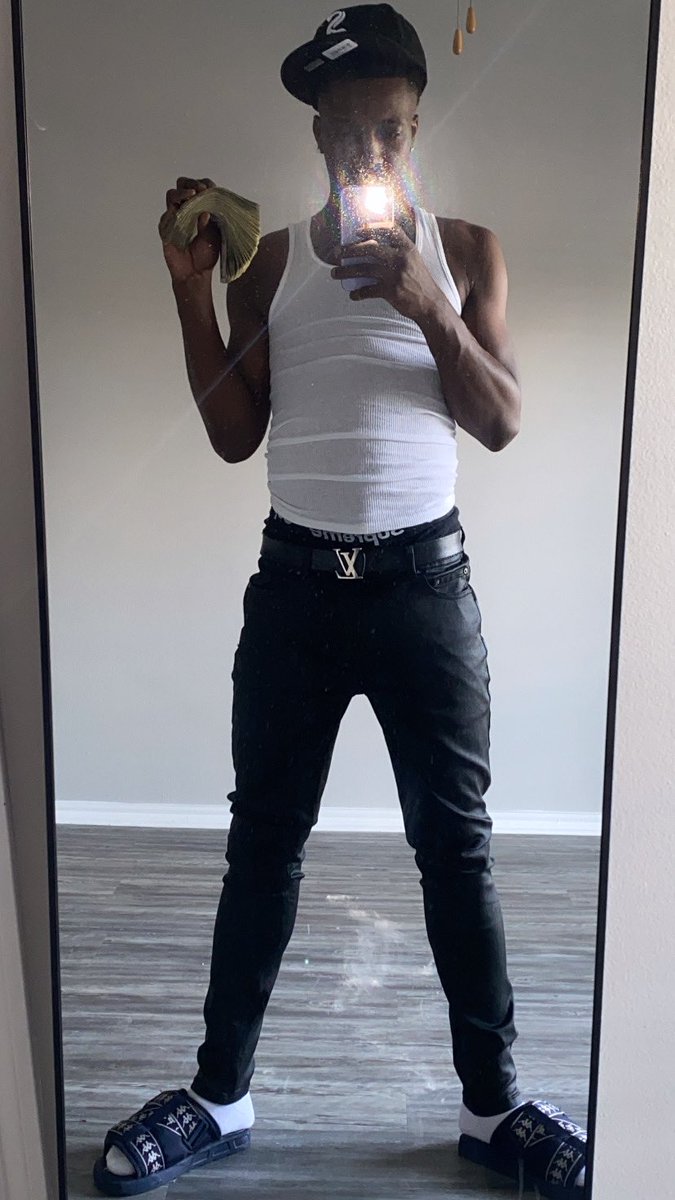 ReapppxSoulsss's tweet photo. โน๏ธโโ๏ธ. #Beenhavin โ$$$ https://t.co/WqV4u2ilSy