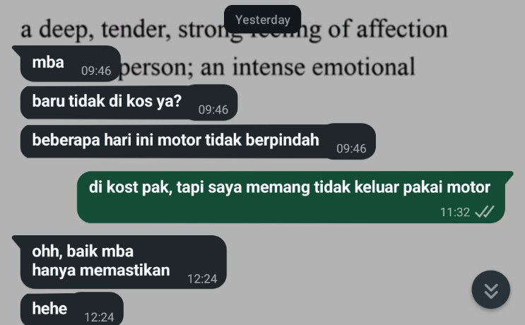 itsnaaaaa_'s tweet photo. seminggu lebih di kos aja, ga keluar maupun ngobrol dan gada satupun temen gua yg nanyain atau ngechat selain bapa kos. makasi ya pak udh checkin up on me https://t.co/9LFsHi9U2L