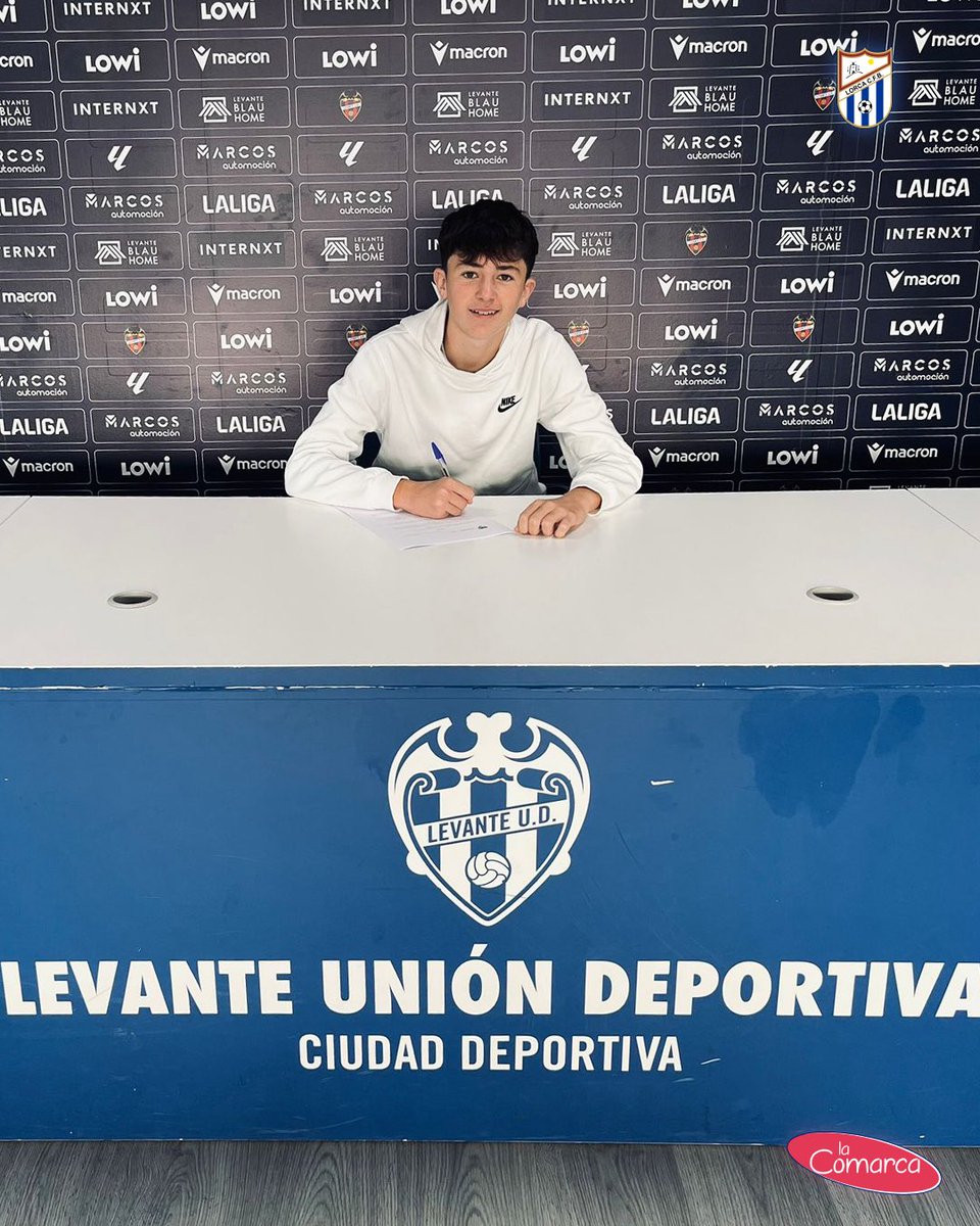Nuestro club se enorgullece de anunciar que Álvaro Muñoz, jugador de nuestro Súper Liga Infantil, ha firmado por el Levante U.D.

Es una recompensa a su progresión, esfuerzo y compromiso.