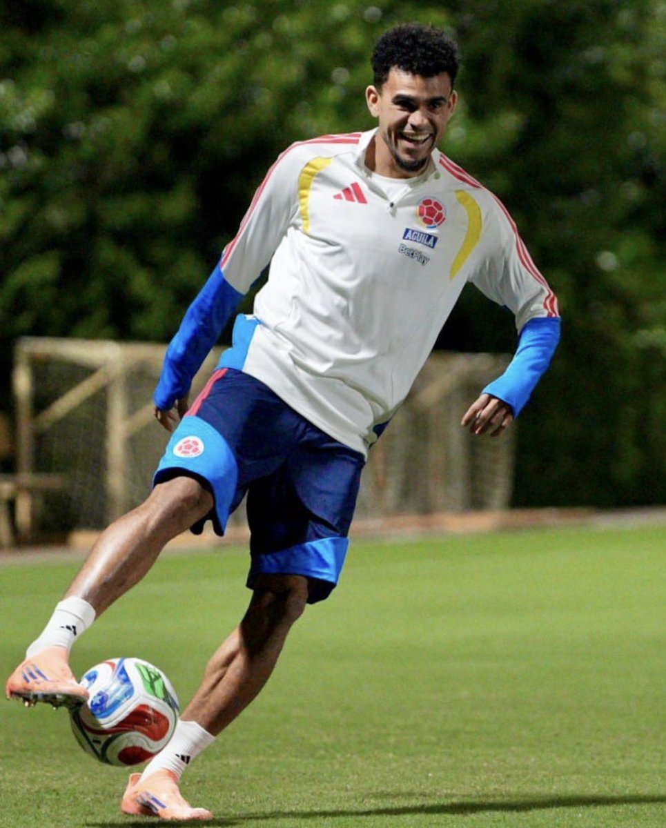 🚨 Colombia 🇨🇴 jugará la fase de grupos en:

🇺🇸 Houston, Atlanta, Miami
🇲🇽 Ciudad de México, Guadalajara

👀 Los lugares y horarios del Grupo K, se confirman mañana