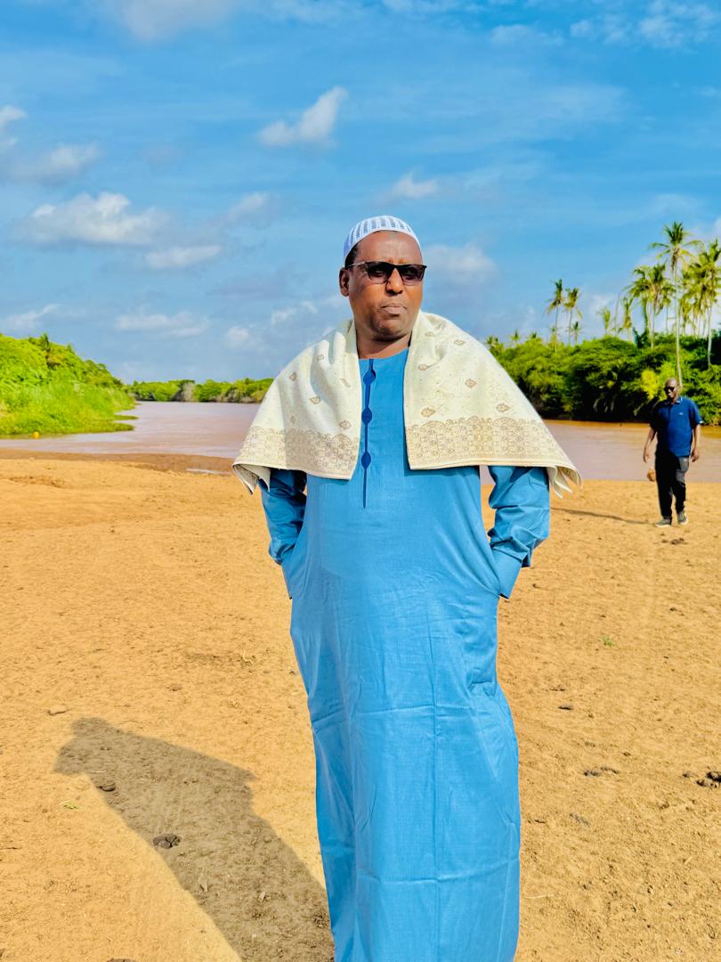 Nurjaako's tweet photo. December 2025
In Goobweyn where Jubba river pours water to Indean ocean meeting with friends there. https://t.co/EpXz7pGF1U