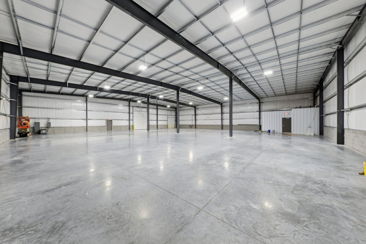 CCC recently completed a new 10,000 SF office/warehouse in Springboro, OH. Your facility should be built to  your business needs, and we do that everytime. Ck out more cccontracting.com/industrial-pro… #industrialconstruction #generalcontractor #commercialconstruction