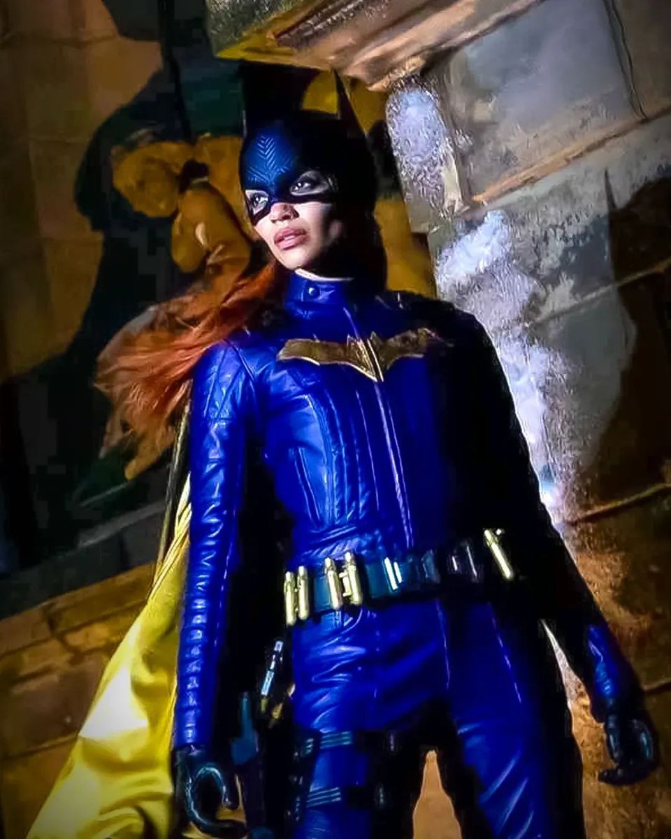 JimmyNotes's tweet image. Dear @netflix : You have one job.
#Batgirl @lesliegrace