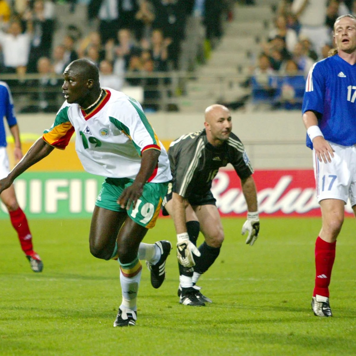 On va encore manger le poulet 🐓 

#WorldCupDraw #Senegal #France