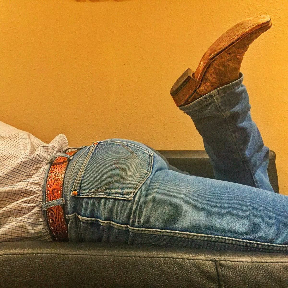 извини льюис пуллман я не была знакома с твоей игрой