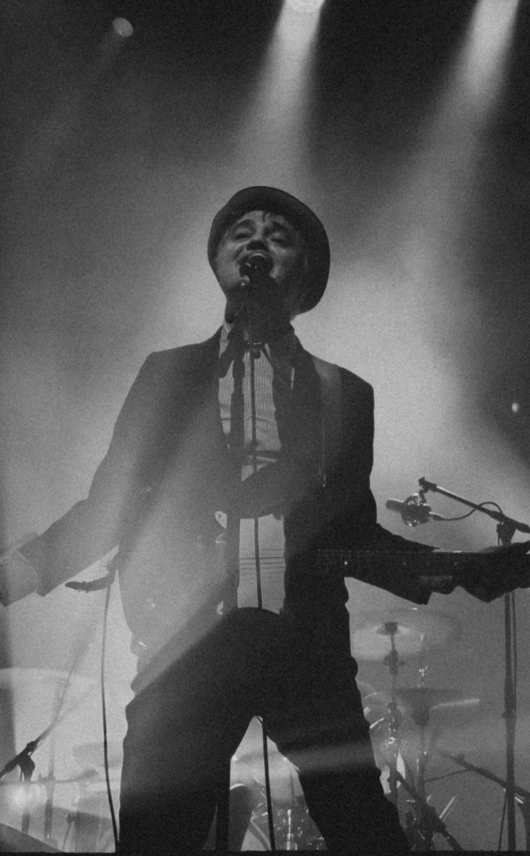 _gangofgin's tweet photo. @babyshamblesuk @petedoherty https://t.co/SpYgKOQiiU