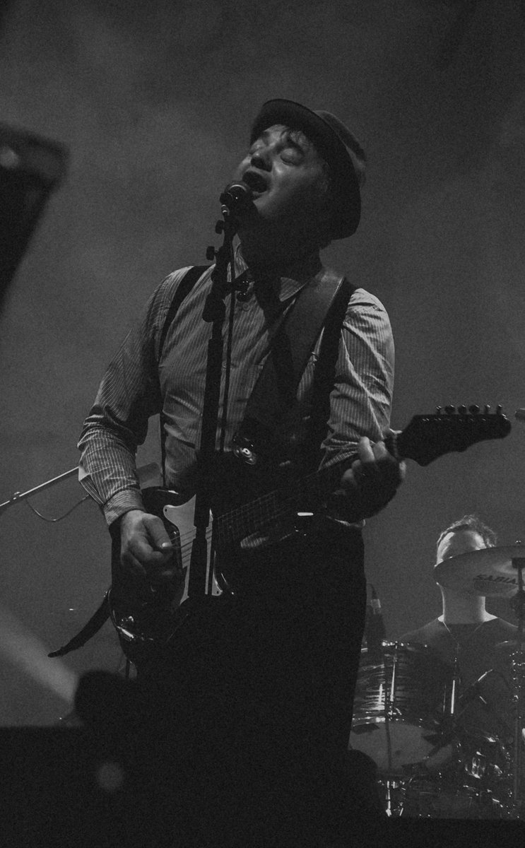 _gangofgin's tweet photo. @babyshamblesuk @petedoherty https://t.co/SpYgKOQiiU