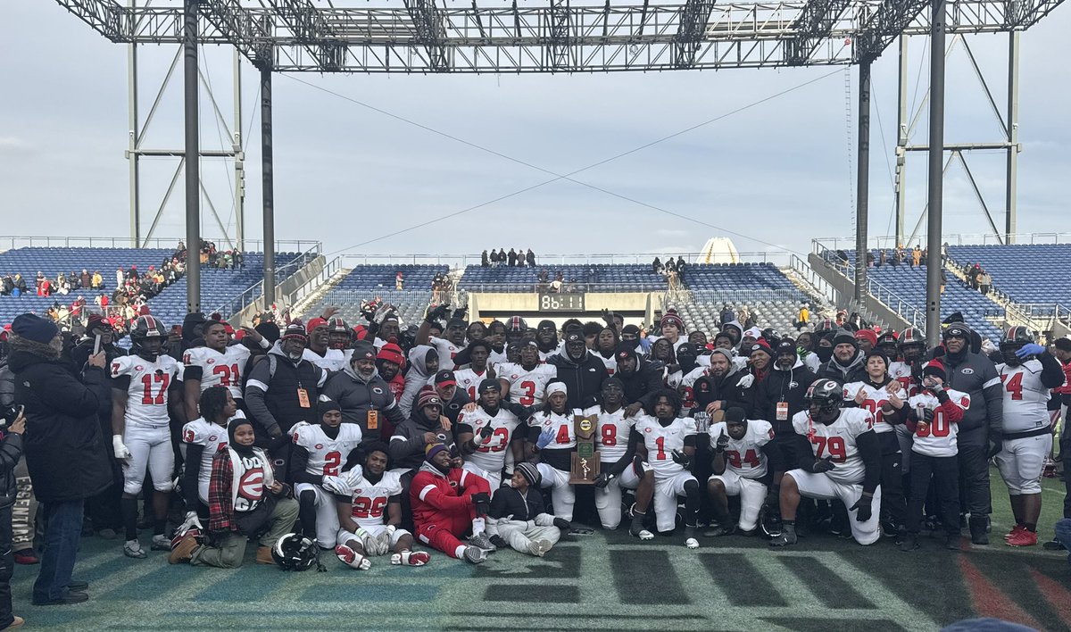 🏈 #OHSAA FOOTBALL: Congratulations to Cleveland Glenville for winning the 2025 Division IV Football State Championship!