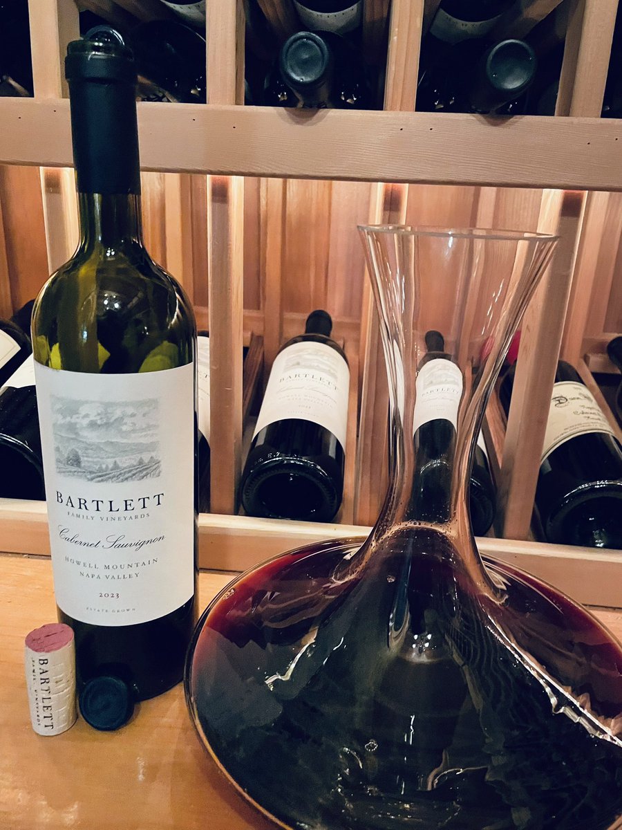 Really excited about this 2023 #BartlettFamilyVineyards Estate Cabernet Sauvignon. A fantastic vintage and equally fantastic wine. Looking forward to releasing it this coming Spring. Are you on the waitlist? Bartlettfamilyvineyards.com 

#HowellMountain #Wine
