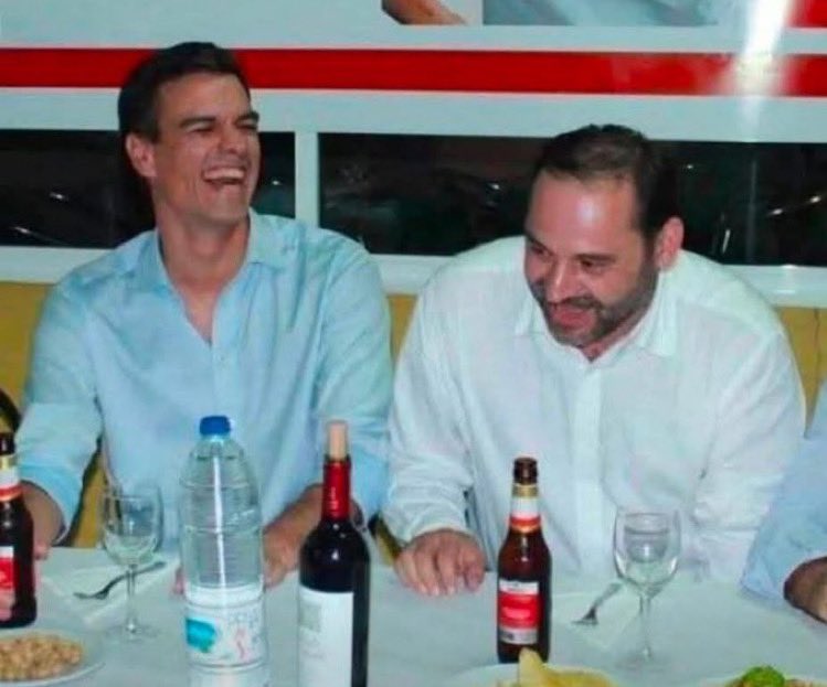 Empiezan las cenitas de Navidad.