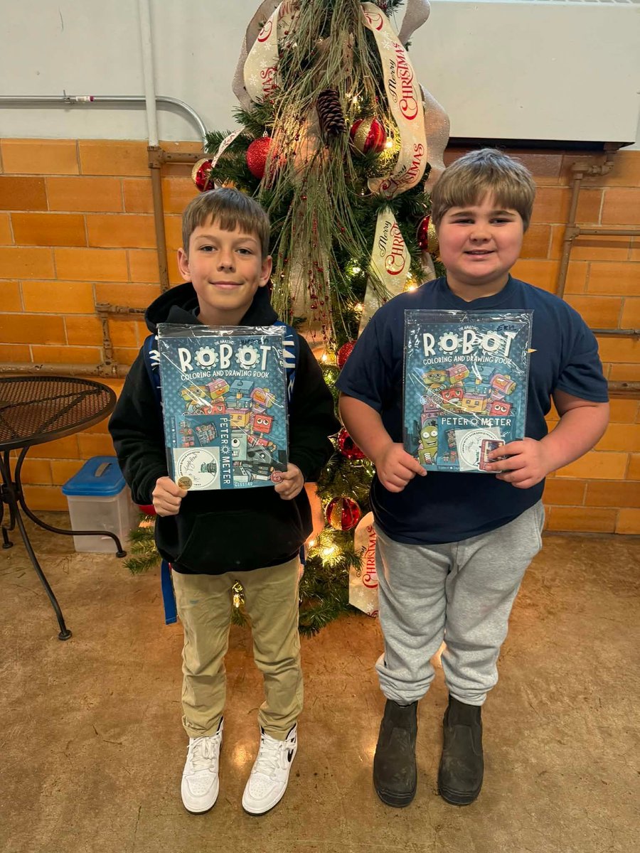 TriciaFuglestad's tweet photo. Congratulations W & E for winning the Amazing Robot Contest inspired by #PETERoMETER https://t.co/u2cMcVs1Qm