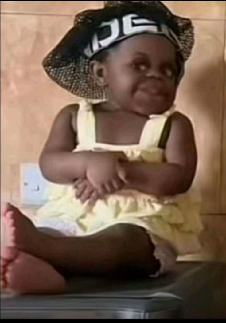 Bro,this is a wrong path Shey u know 😂😂😂😂,y’all rate my mutual music 😂😂😂😂😂.