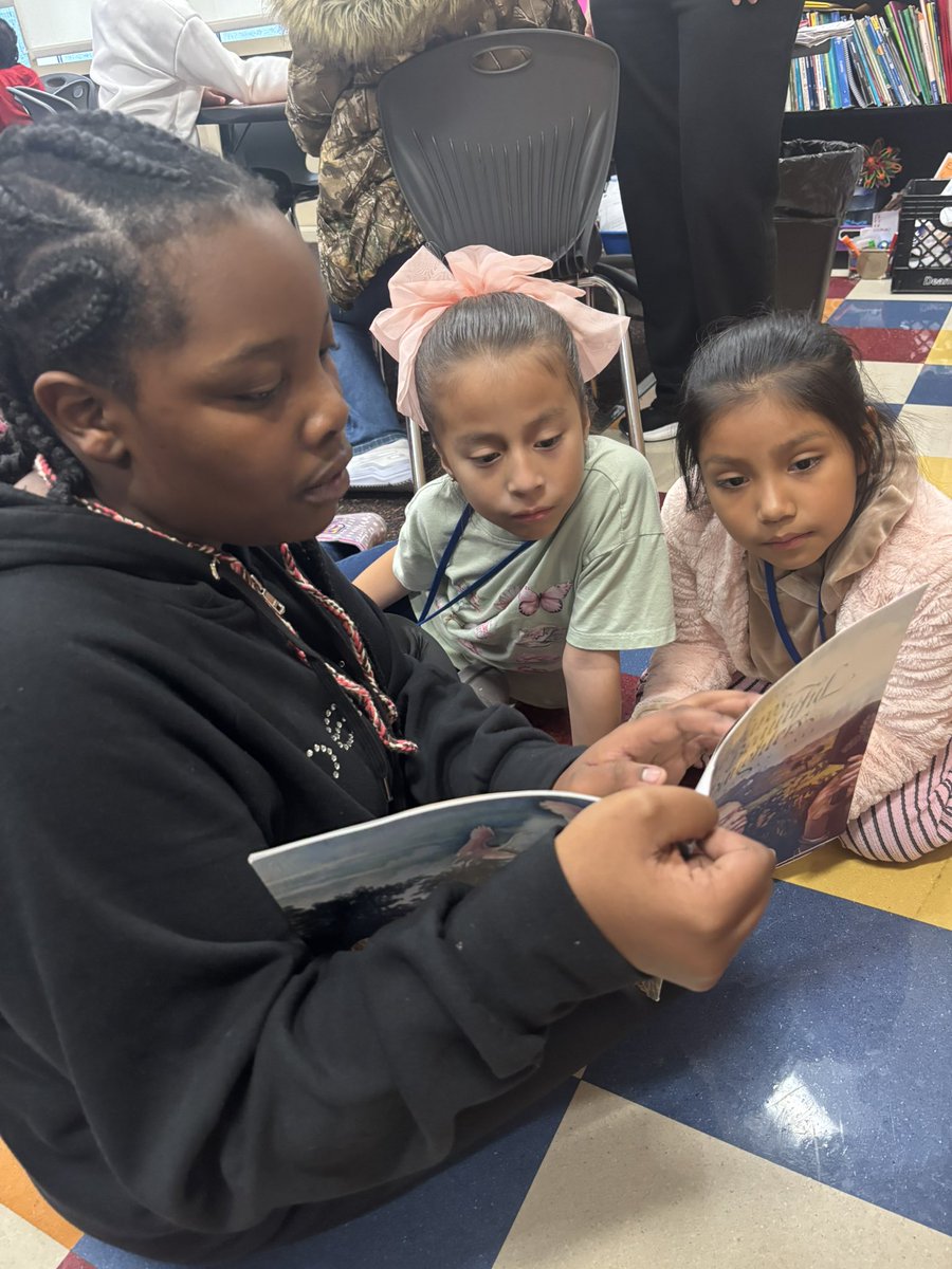 We look forward to every Fun Friday because that means getting to meet with our amazing 5th grade book buddies!! ❤️