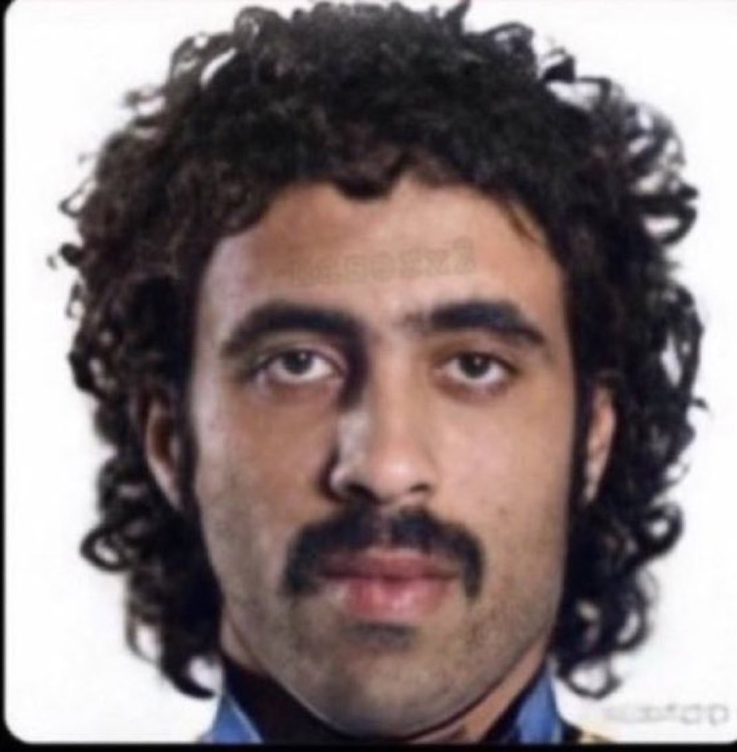 SamiVVD's tweet photo. مبسوطين الراس الاخضر معنا 

مهاجمهم اللي بيقروشنا ويحسمها من الشوط الاول ويتعاقد معه التعاون بعد كأس العالم https://t.co/oOECx23cBd