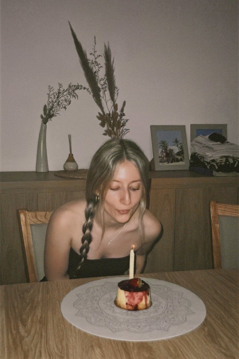 itsema333's tweet photo. 21 bday girl pt.1 💌 https://t.co/l6AD9ZdlEY