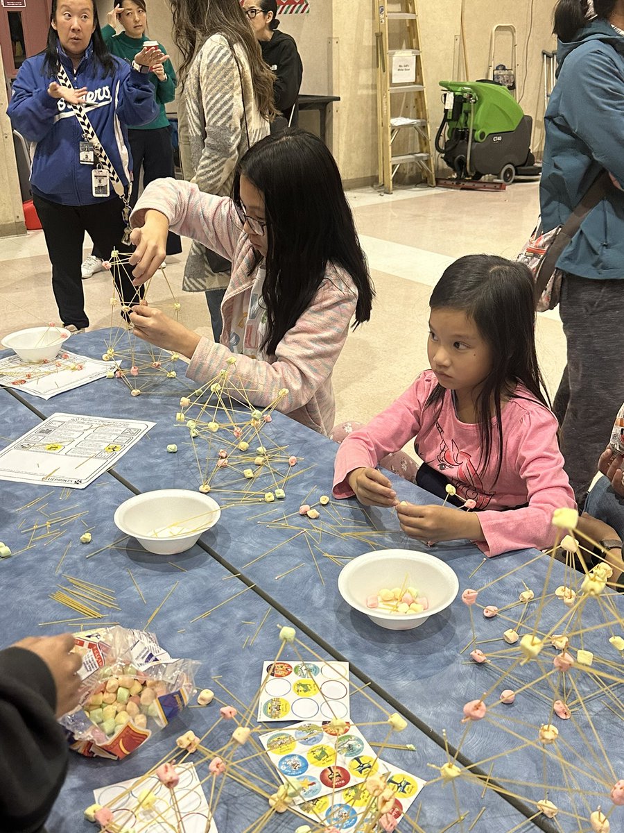 So much fun was had last night at our Family Robotics night! Thank you to DRHS Blueprints team for leading several STEM activities and to Lorbeers Lorbotics team for sharing their exhibit of award winning robots! 🤖 #Patriotshavepride #Panterapatriots