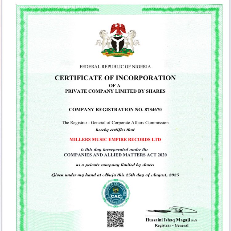 kingice_mill's tweet photo. Am invited to human rights to face quary from lawyer because of baby mama and I Dey try to drop legacy for my next of kin but her mama no understand building house for the company so I can have a great company and have a sound educated ceo after my retirement https://t.co/Gqs6zHchs5