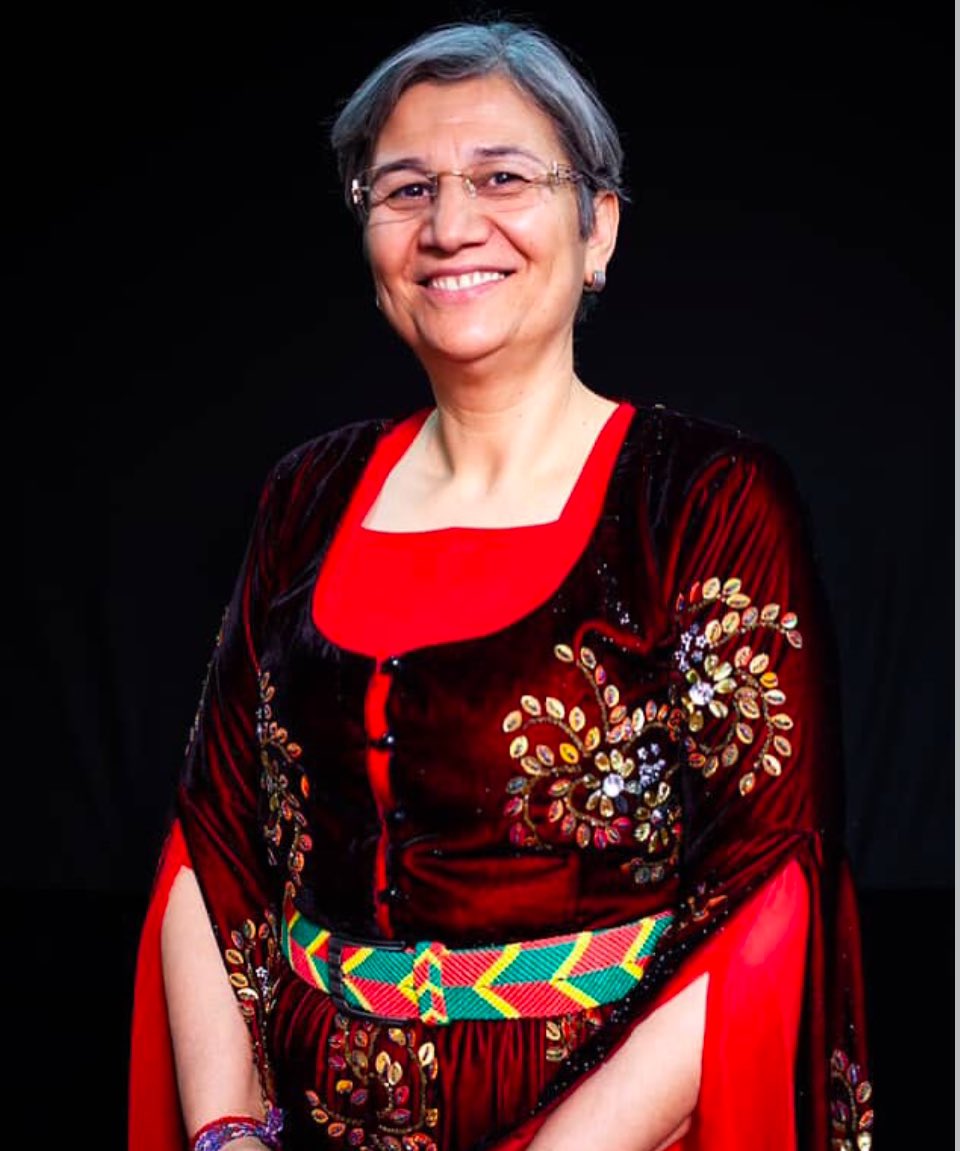 Leyla Güven, Bu Toprakların Gördüğü En Güzel İnsanlardan Biridir..!

Leyla Güven'ni Serbest Bırakın..

<a href="/LeylaGuvenkcd/">Leyla Güven</a>