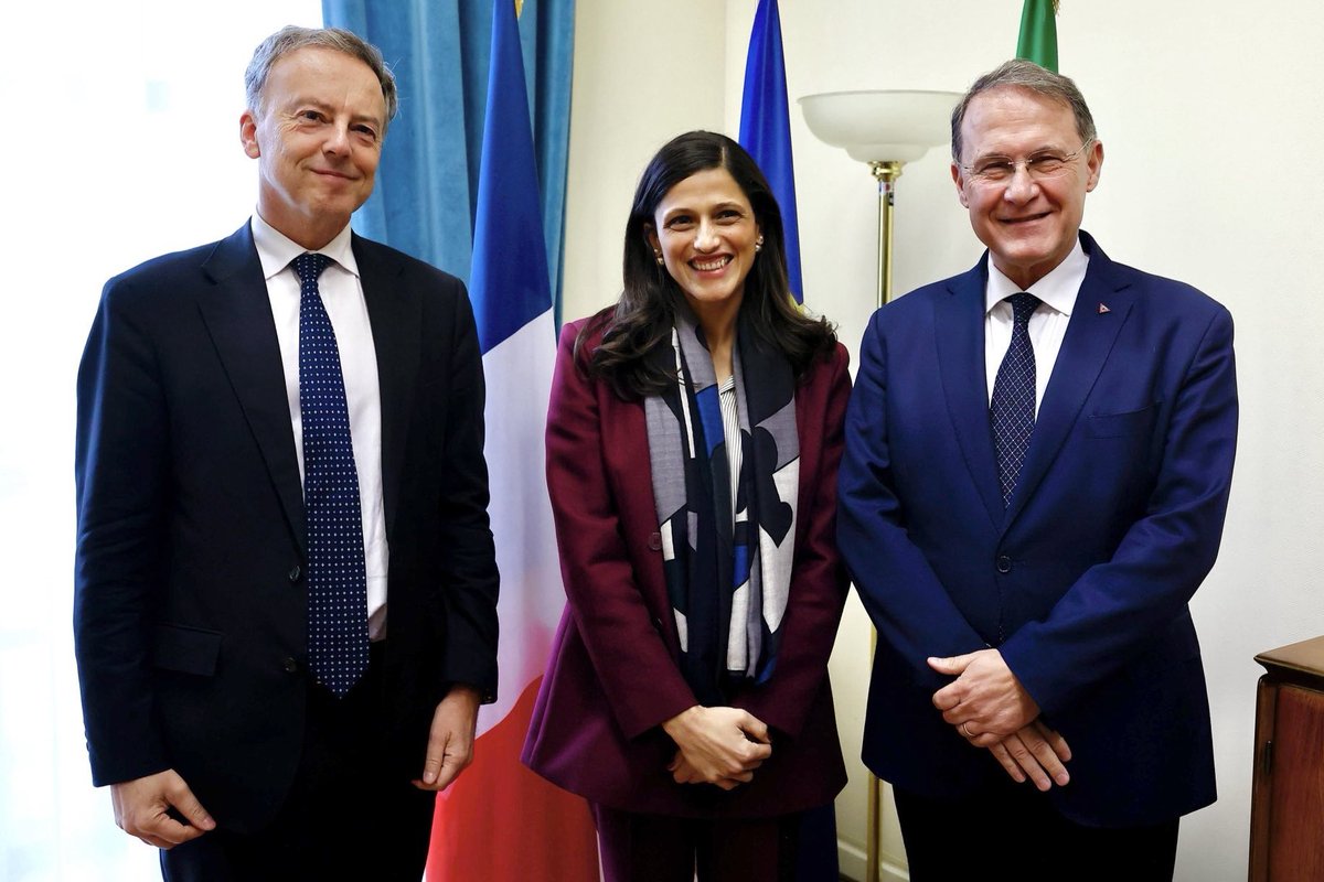 À Rome avec mon homologue italien <a href="/edmondocirielli/">edmondo cirielli</a>, Vice-ministre des affaires étrangères chargé du développement.

Échanges constructifs sur : 
🔹 la participation de l’Italie 🇮🇹 au sommet One Health du 7 avril 2026 
🔹 notre soutien à l’@OMS
🔹 nos priorités pour le #G72026 que