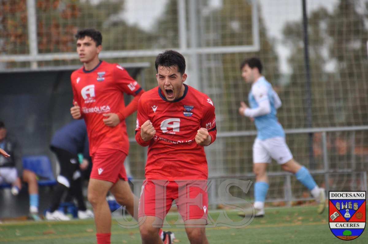 𝗖.𝗙. 𝗝𝗔𝗥𝗔Í𝗭 𝟮𝟱/𝟮𝟲
𝗙𝗜𝗖𝗛𝗔𝗝𝗘
𝗥𝘂𝗯é𝗻 𝗖𝗮𝗯𝗲𝘇𝗮 𝗙𝗲𝗿𝗻á𝗻𝗱𝗲𝘇 
"𝗥. 𝗖𝗔𝗕𝗘𝗭𝗔"
Delantero sevillano de 23 años. Ex goleador del Diocesano y ascenso con el Extremadura. Llega desde el Calvo Sotelo.
Bienvenido a tu nueva Casa
<a href="/Ruben_cabeza11/">RubenCabeza11⚽️</a>
🌶️🌶️🌶️❤️💙⚽