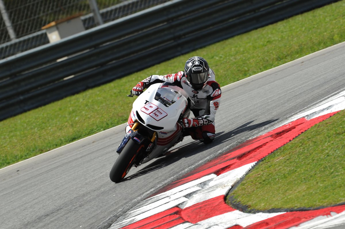 #ElDashboard #MRNOriginals
<a href="/marcmarquez93/">Marc Márquez</a> es el mejor piloto de la historia, según asegura <a href="/LucioLopezGP/">Lucio López</a>.
Ciencia y filosofía han desencadenado este artículo del que podéis opinar abiertamente.

motoracenation.com/el-dashboard/m…