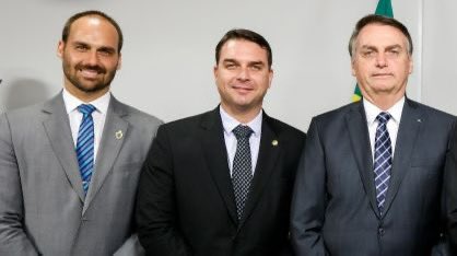 🇧🇷 🚨 SENATOR FLÁVIO BOLSONARO <a href="/FlavioBolsonaro/">Flavio Bolsonaro</a>, THE ELDEST SON OF PRESIDENT JAIR BOLSONARO <a href="/jairbolsonaro/">Jair M. Bolsonaro</a>, WILL RUN FOR PRESIDENT IN THE OCT/2026 ELECTION. BELOW IS HIS ANNOUNCEMENT:

"It is with great responsibility that I confirm the decision of Brazil’s greatest political and