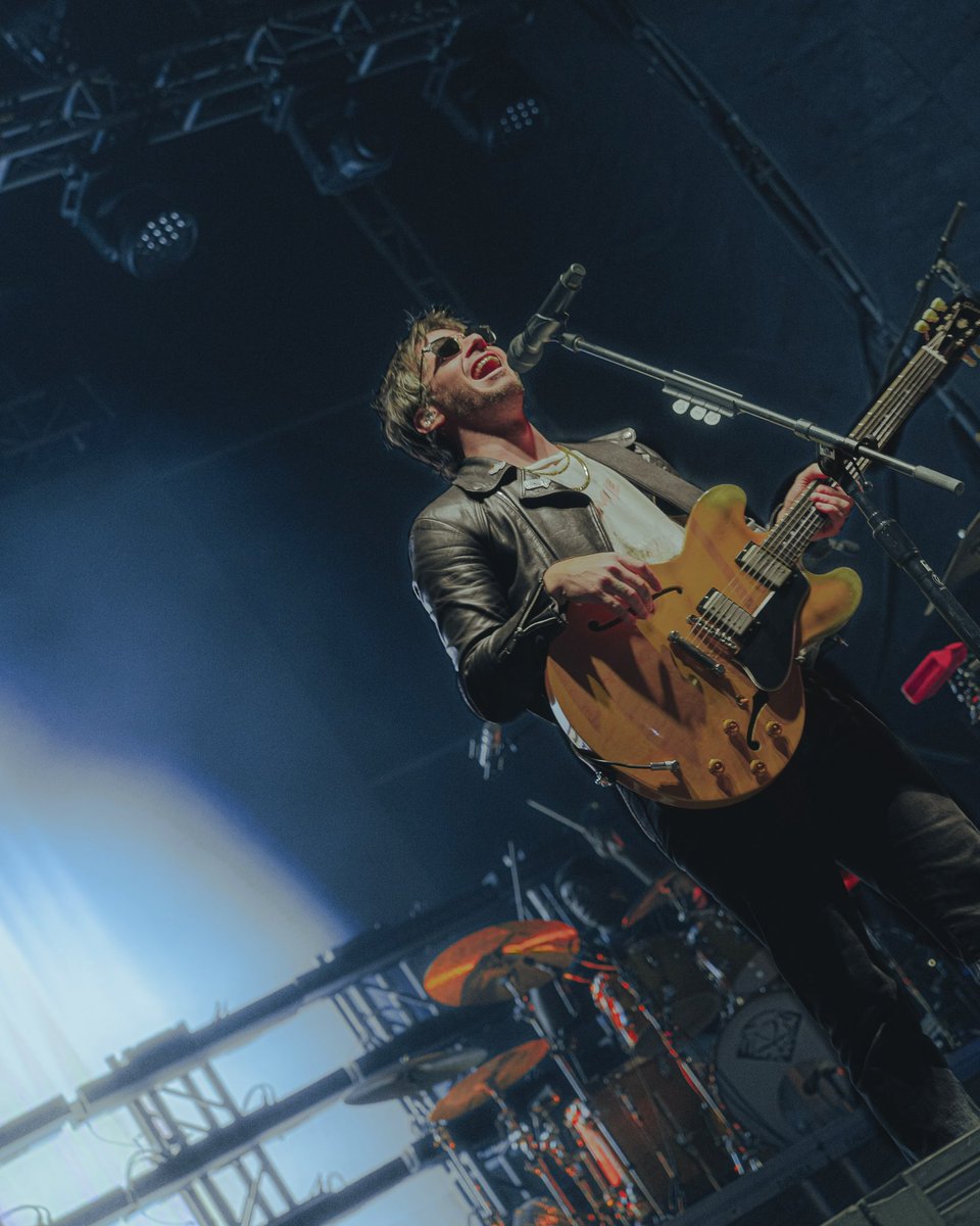 fosterthepeople's tweet image. thanks for having us @echoesmx 🇲🇽❤️