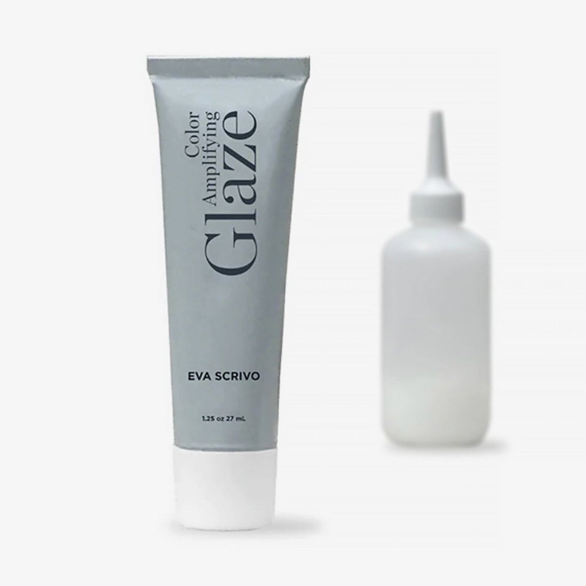 EvaScrivo's tweet image. Thrilled to finally share our Color Amplifying Glaze - now for at home use!
Demi-permanent glazes have long been my go-to for restoring tone, shine, and smoothness. 

- Eva Scrivo

Shop your shade ➡️ evasbeautystore.com 

#Evascrivo #ColorAmplifyingGlazes #ShineIn7Minutes