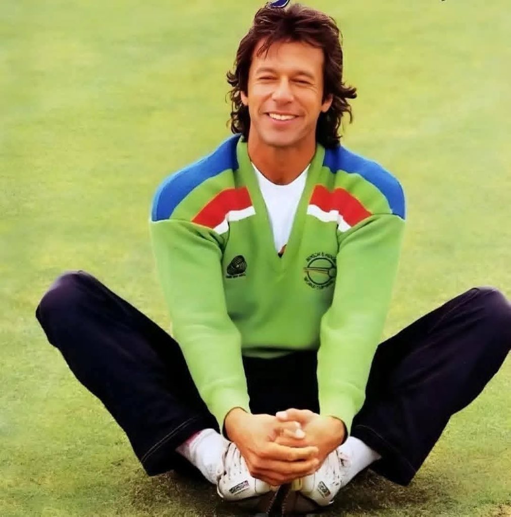 جب بات بن سکی نہ کوئی ھیر پھیر سے

کتے لڑا دئیے گئے جنگل کے شیر سے