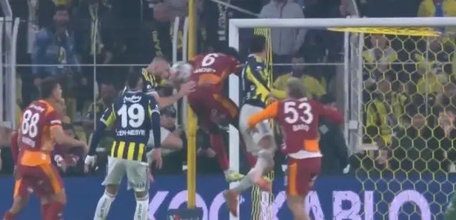 ŞEREF YOK, ÇİFTE STANDART “VAR”!