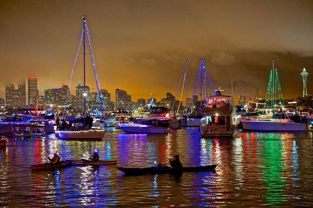 The Seattle Christmas Boat Parade is happening on Dec. 13, starting at 7pm! Join us to celebrate this time-honored holiday tradition with views of the light show on the water accompanied by a fantastic meal at Daniel's Broiler - Lake Union. Reservations: danielsbroiler.com.