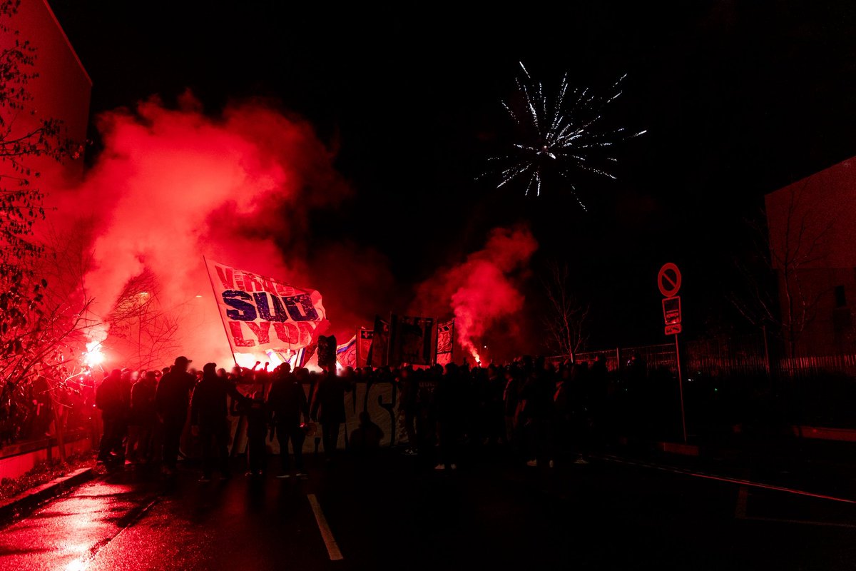 1950officiel's tweet photo. [30.11.25 L1] 75ANS OLYMPIQUE LYONNAIS 🎂
OL 3-0 FC NANTES https://t.co/olA4F1X4iW
