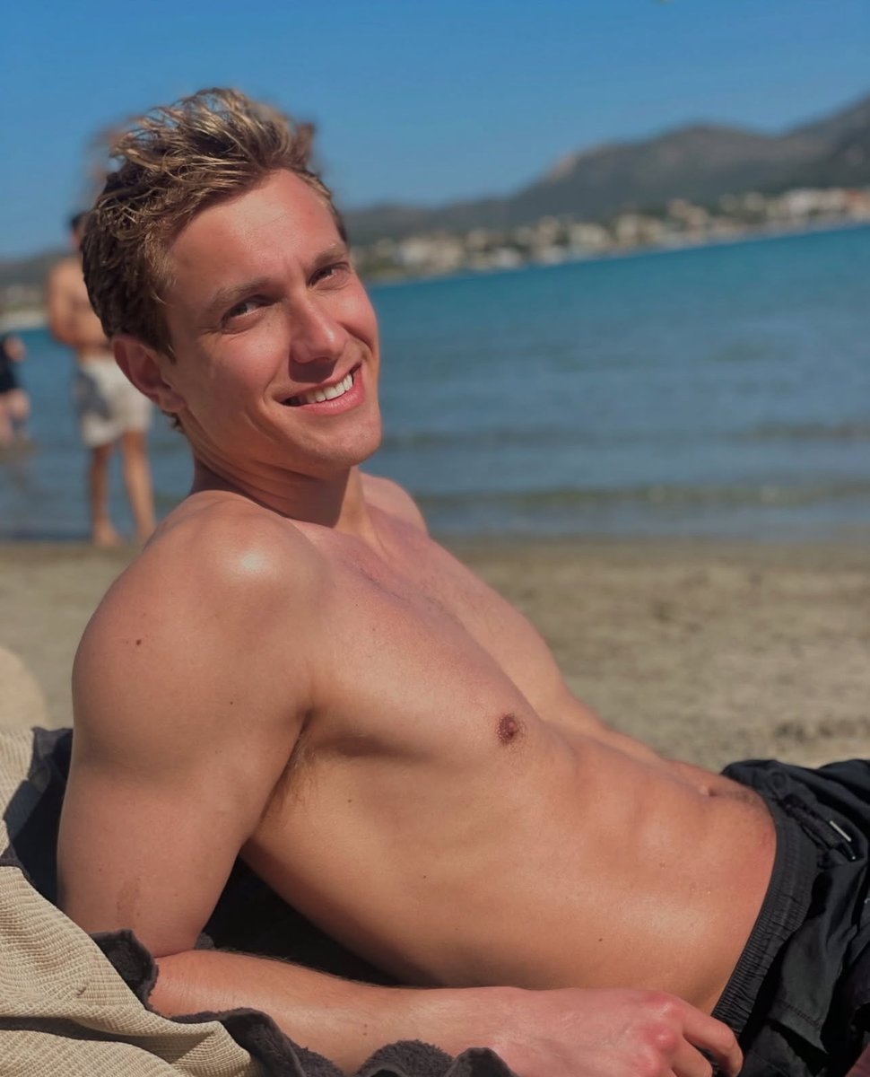 Ακόμη δε το έχουμε ξεπεράσει Έντι μου, ότι δεν κέρδισες εκείνο το GNTM.. 🫠
#gntmgr