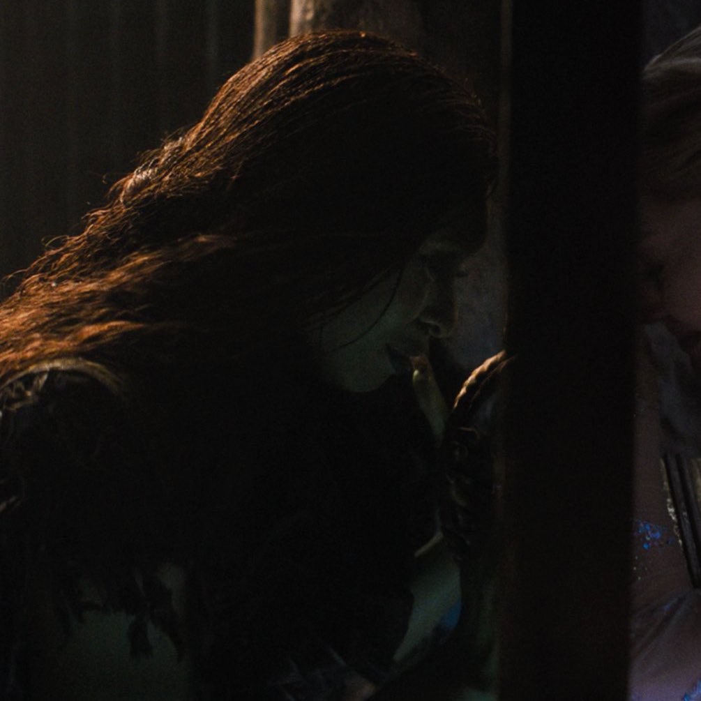 agsmysweetener's tweet photo. elphaba's story IS tragic. she's forced to live in exile and never fulfils her dream of being recognised for her goodness. she loses everything to the point where she wonders if she really is wicked, and she's so hated that she decides she is beyond redemption for the entire land https://t.co/PobQH5Mhbm