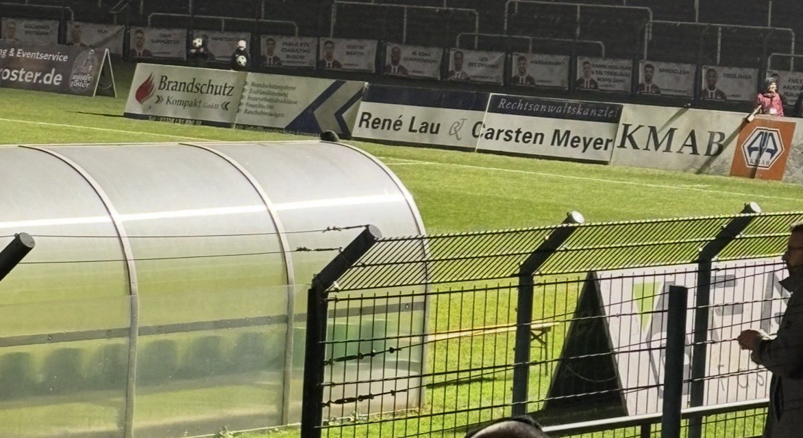 renelauberlin's tweet photo. Freitagabend beim #Herzensverein @BFCDynamo im #Sportforum
#fananwalt #beimfananwalt #fananwaltberlin #BFCHFC https://t.co/KkzgXNpKZJ