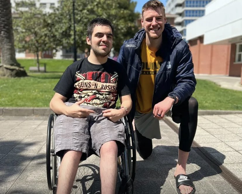 Rober Carrica tweet media