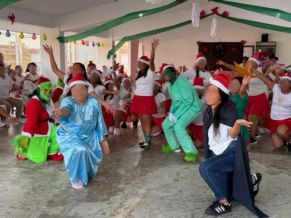 Cerss No. 04 de Tapachula recibe posada navideña por parte del Voluntariado “Aliadas por la Paz y la Seguridad del Pueblo”

facebook.com/share/p/17TQGv…