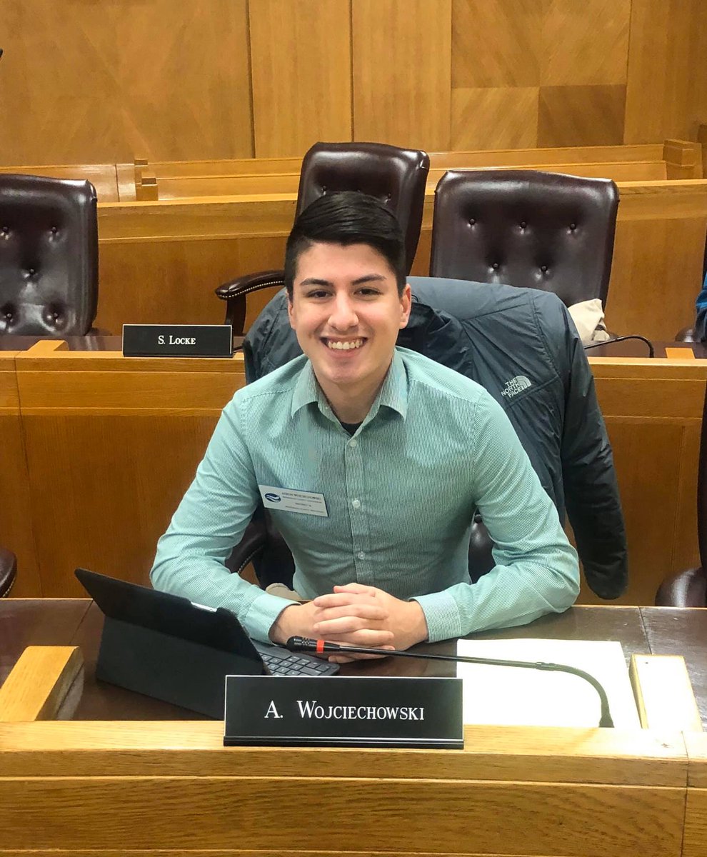 WOJO4WI's tweet image. At 19, I was elected to the Winnebago County Board, beating the incumbent and becoming the youngest elected official in Wisconsin. I was re-elected two years later. During my terms, I served on the Information Systems Committee as Secretary and Chair, and on the Legislative…