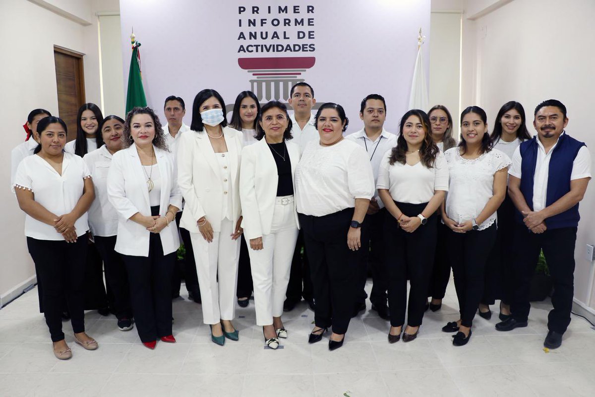 Las y los integrantes de la Primera Sala del <a href="/TJAAQRoo/">#TJAAQRoo</a> felicitamos a la Magda Pdta Minerva Maribel Moreno Cruz, por su 1er Informe de Actividades, nos seguimos sumando al trabajo y las acciones que impulsa.