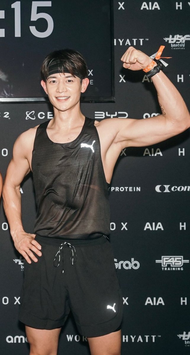 beepyo's tweet photo. hot guy

Σ>―(〃♡ω♡〃)→ https://t.co/UJ6rWqzQEN