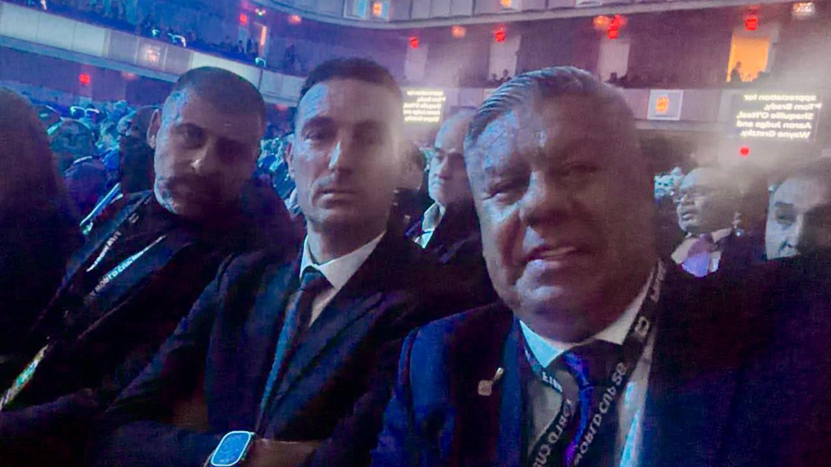 Somos los Campeones del Mundo y tenemos la obligación de defender la Copa. ¡Una vez más, TODOS JUNTOS! 🇦🇷🏆