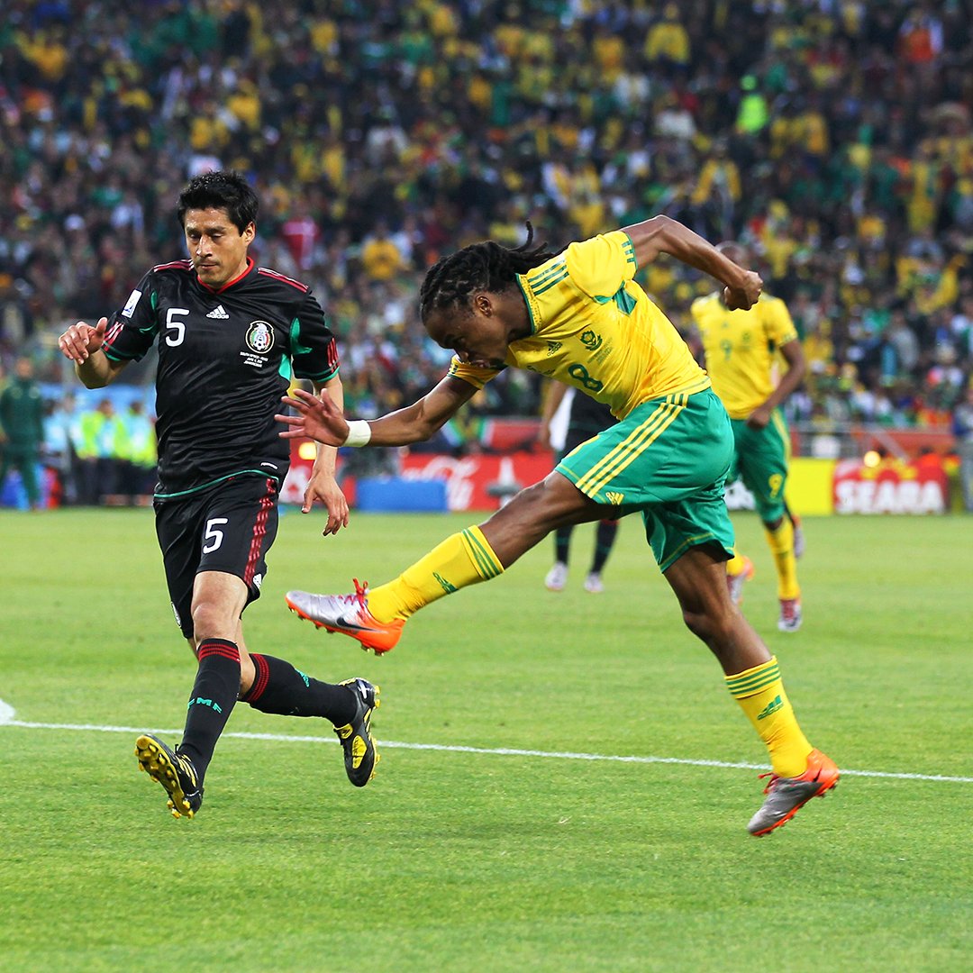 oursoccerupdate's tweet photo. FIFA World Cup Draw | Group A

🇲🇽 Mexico 
🇿🇦 South Africa 
🇰🇷 South Korea
🇩🇰 Denmark or 🇲🇰 Macedonia or 🇨🇿 Czechia or 🇮🇪 Ireland

GROUP A:

Mexico 🇲🇽 🆚 South Africa 🇿🇦 will be the opening game of the 2026 FIFA World Cup. 

#BafanaBafana | #FIFAWorldCup | #FIFAWorldCup2026 https://t.co/5vqH9CkuW2