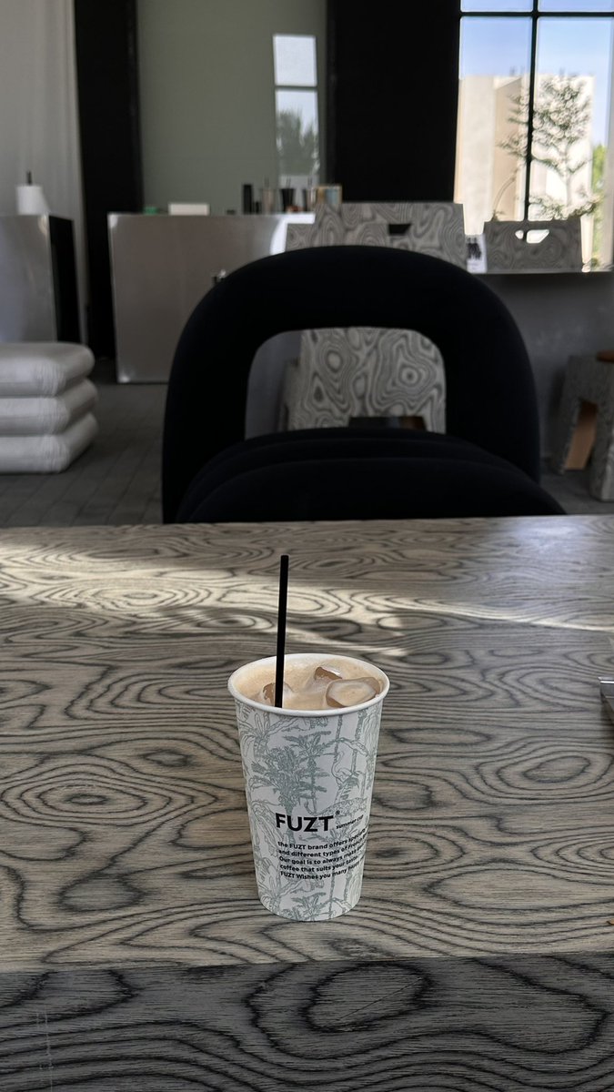 LO_loo's tweet image. happy december!