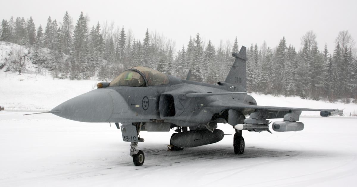 JohnRalstonSaul's tweet photo. For Canada, the F-35 offers complexity without strategic benefit, while Sweden’s Gripen E provides practical capability, independence, and true partnership. Appropriate tools win wars, and Canada needs an Arctic-ready aircraft, not a southern showpiece: https://t.co/8lEsB1GqZ2 https://t.co/K7DBnwKJds
