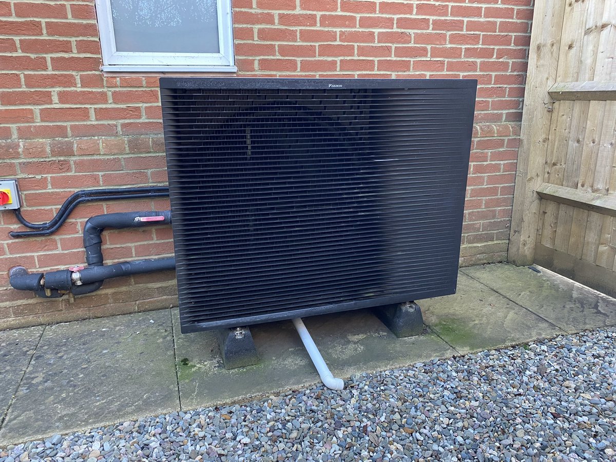 Julian Clarke tweet media